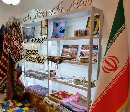 غرفه بوشهر در نمایشگاه کالاهای ایرانی مسقط